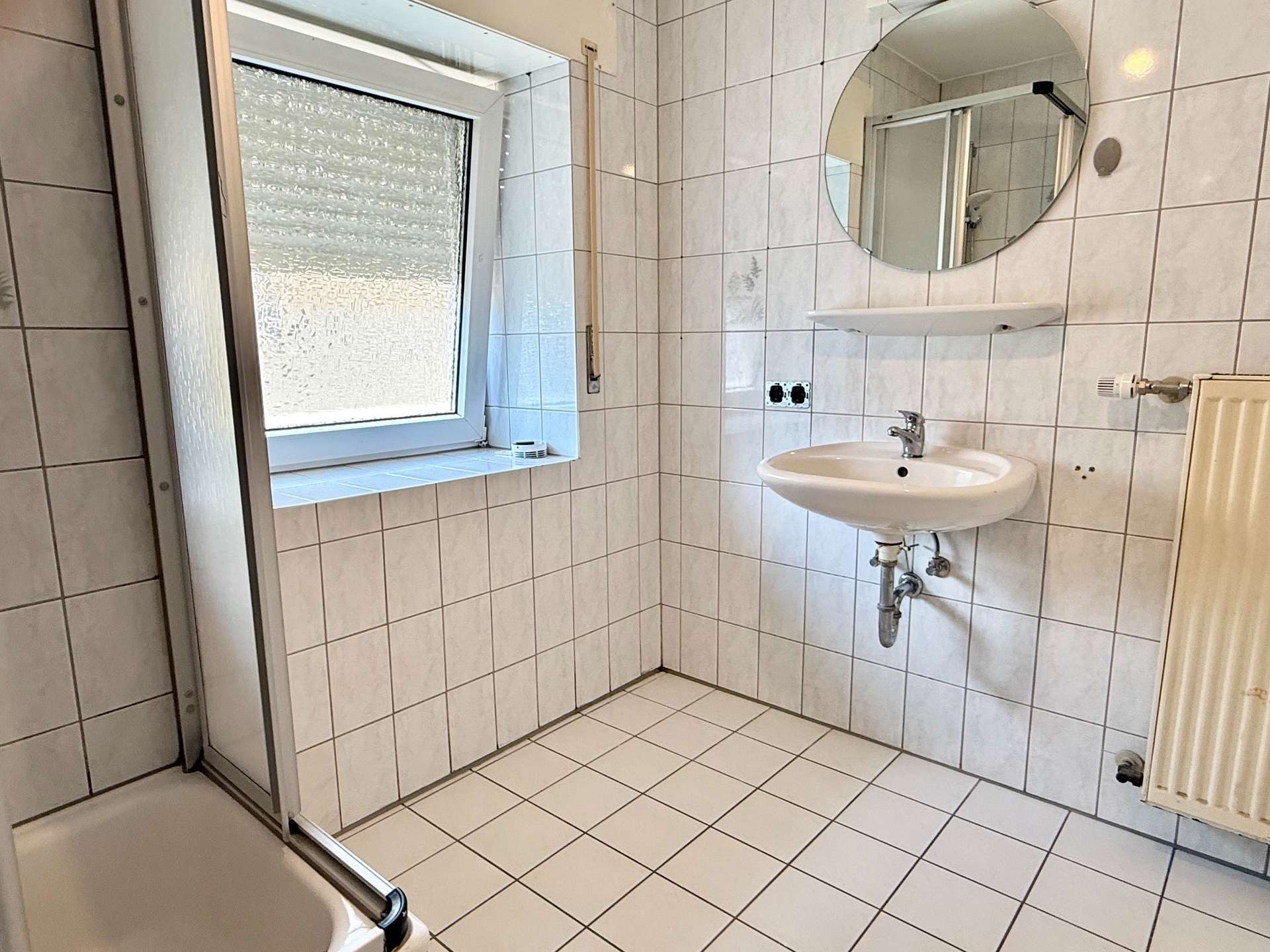 3 ZIMMER, TERRASSE, STELLPLATZ und sch&ouml;ner Grundriss